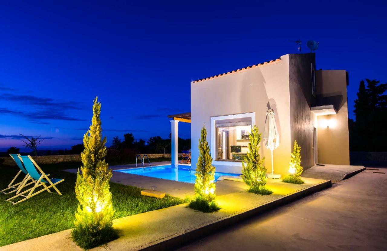 Mon Emvasia Margarites Villas Margarítai Exteriör bild