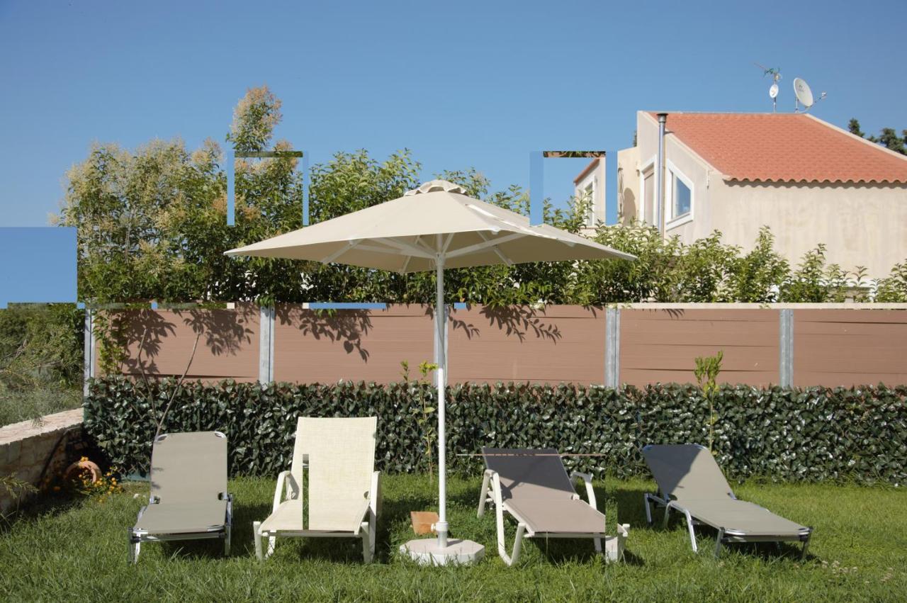 Mon Emvasia Margarites Villas Margarítai Exteriör bild